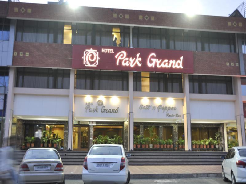 帕克大酒店 Chandīgarh 外观 照片
