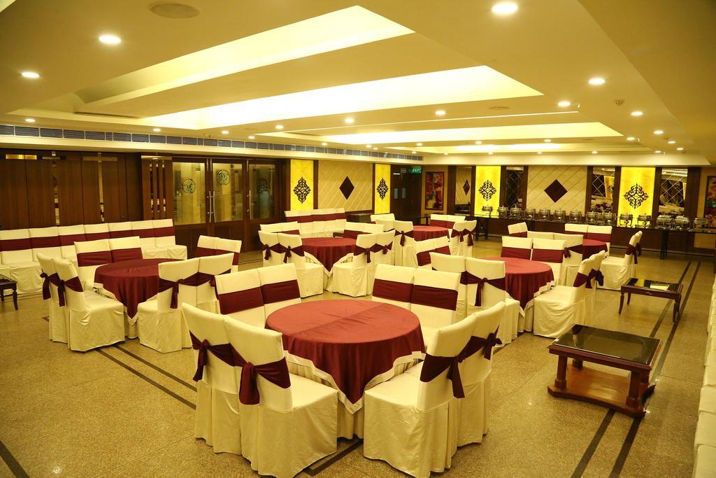帕克大酒店 Chandīgarh 外观 照片