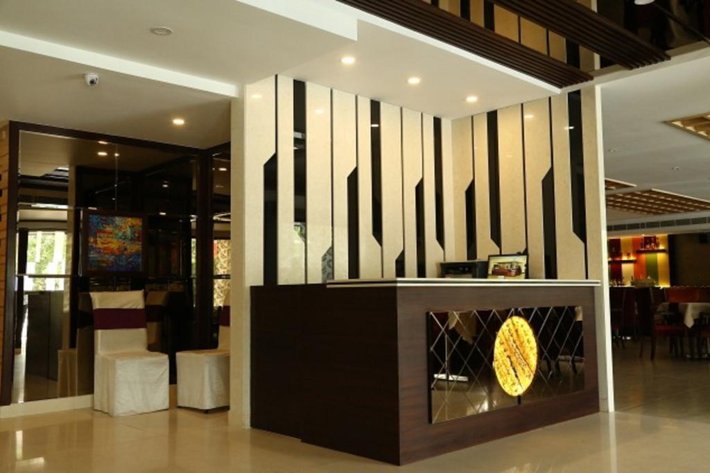 帕克大酒店 Chandīgarh 外观 照片
