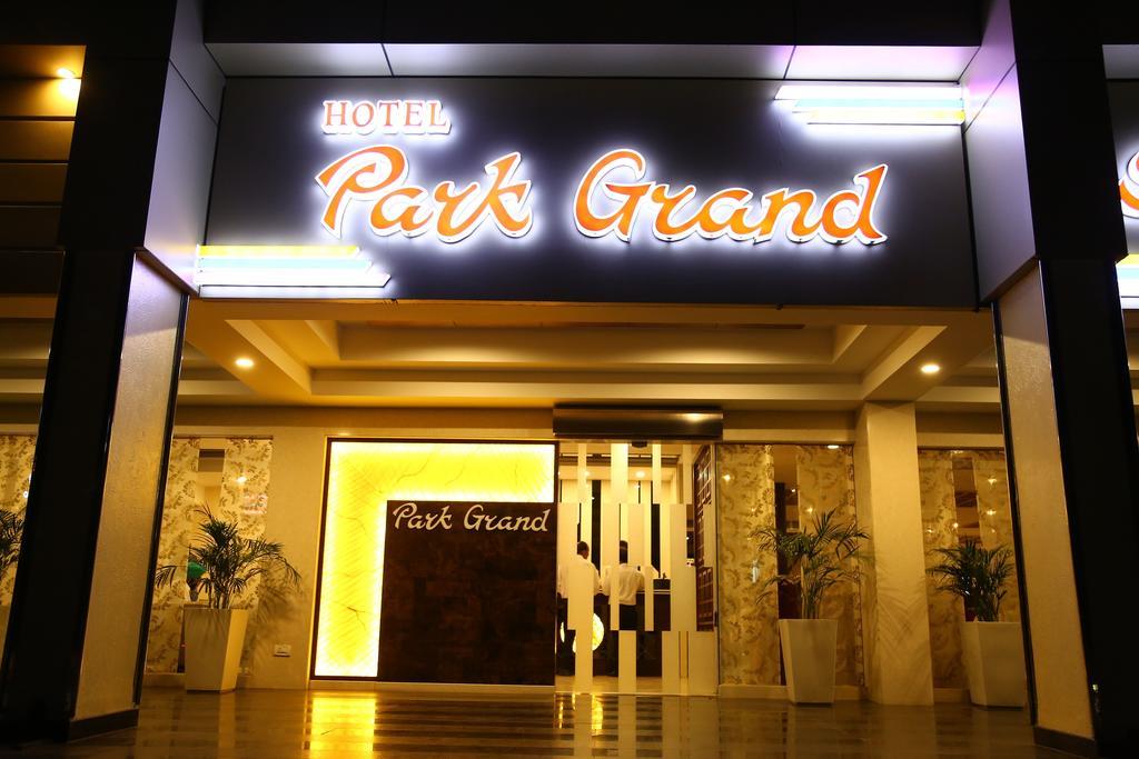 帕克大酒店 Chandīgarh 外观 照片