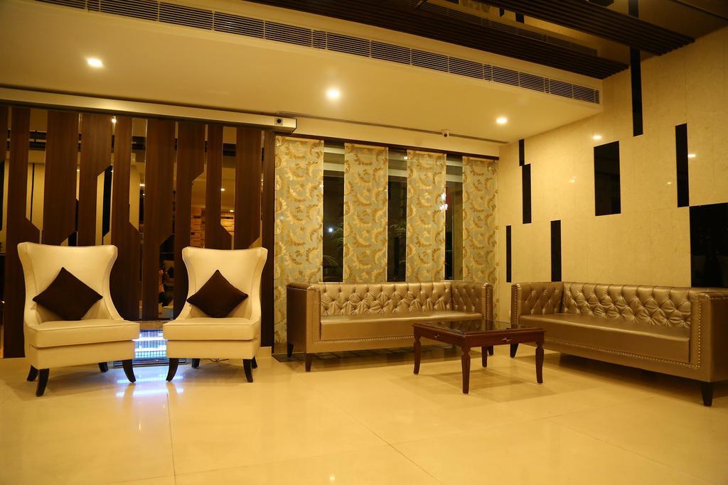 帕克大酒店 Chandīgarh 外观 照片
