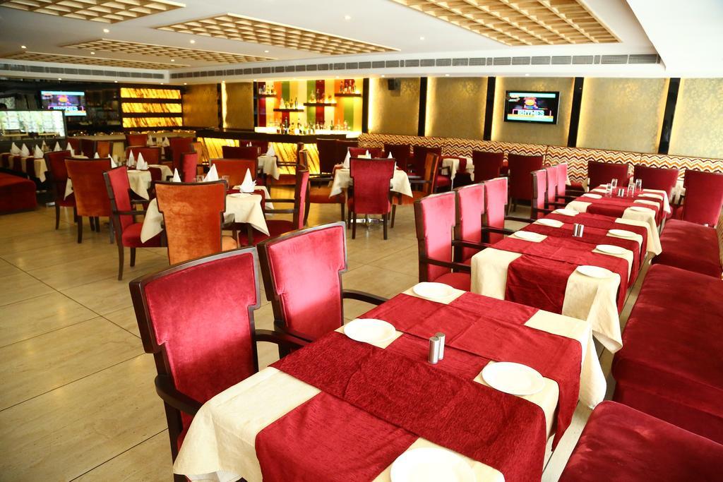 帕克大酒店 Chandīgarh 外观 照片